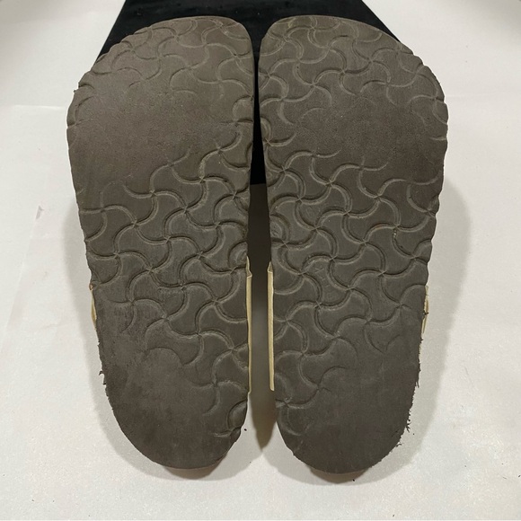 BIRKENSTOCK Gizeh Thong Sandals Metallic Gold EU 36 - Picture 8 of 10